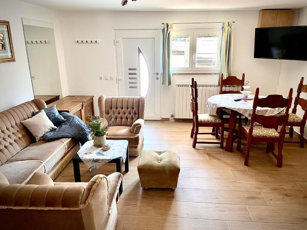 Apartments Villa-Passat بوريتش الغرفة الصورة