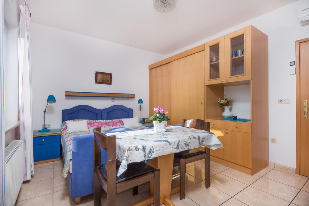 Apartments Villa-Passat بوريتش المظهر الخارجي الصورة